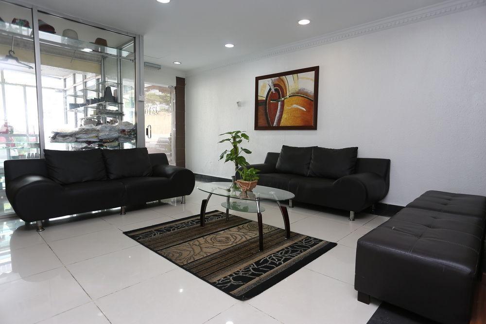 קואלה לומפור Oyo 103 V'La Garden Hotel מראה חיצוני תמונה