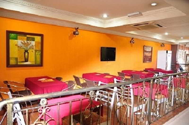 קואלה לומפור Oyo 103 V'La Garden Hotel מראה חיצוני תמונה