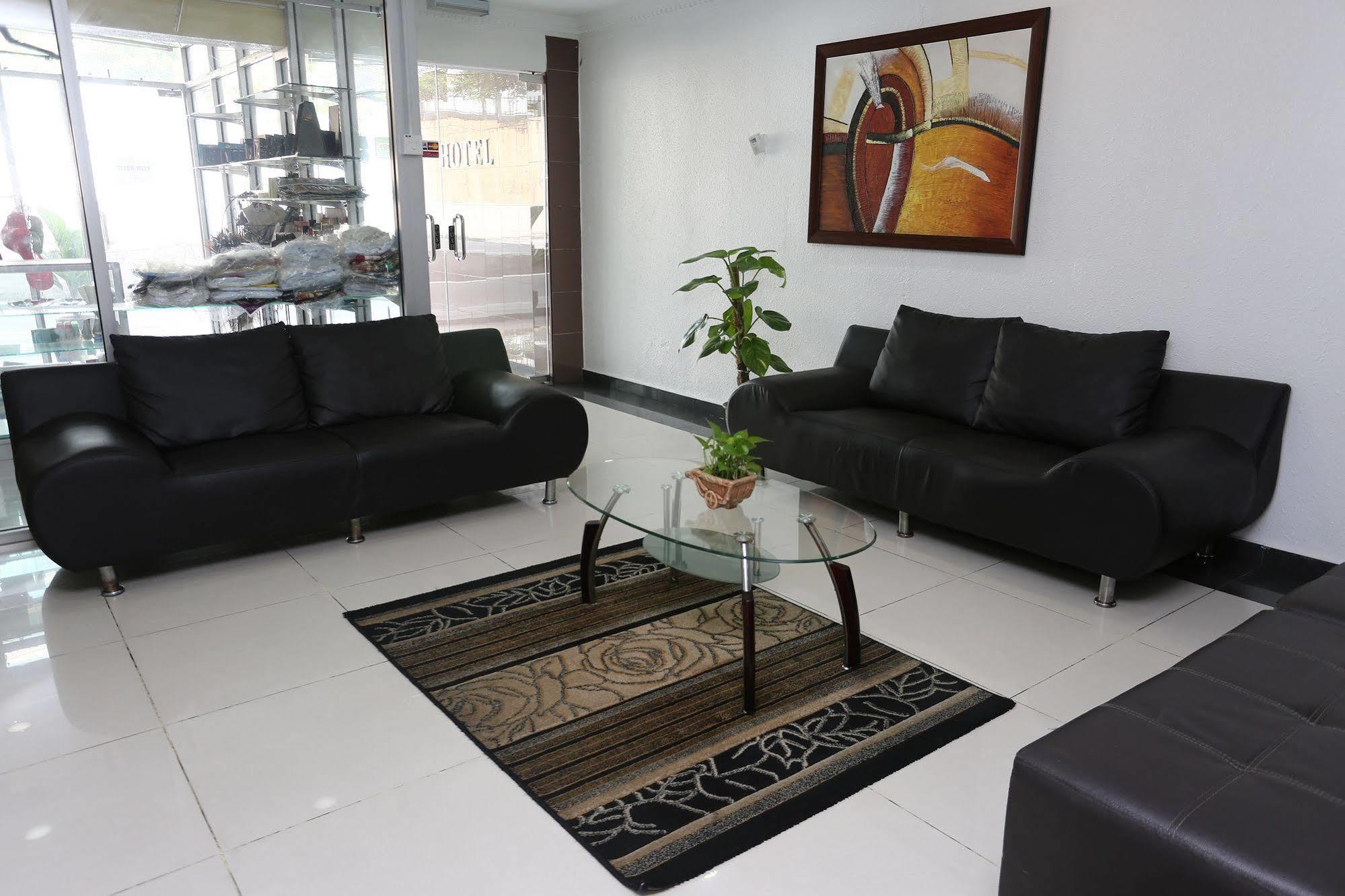 קואלה לומפור Oyo 103 V'La Garden Hotel מראה חיצוני תמונה