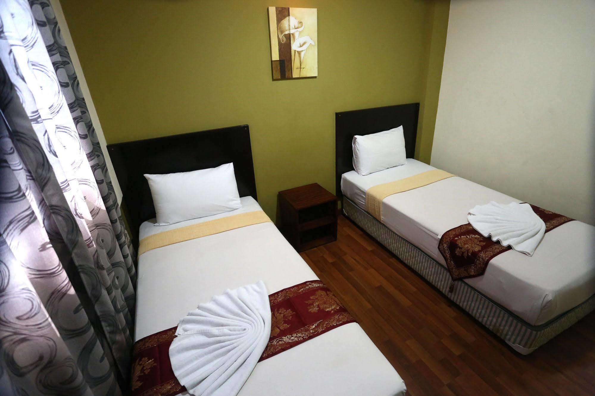 קואלה לומפור Oyo 103 V'La Garden Hotel מראה חיצוני תמונה